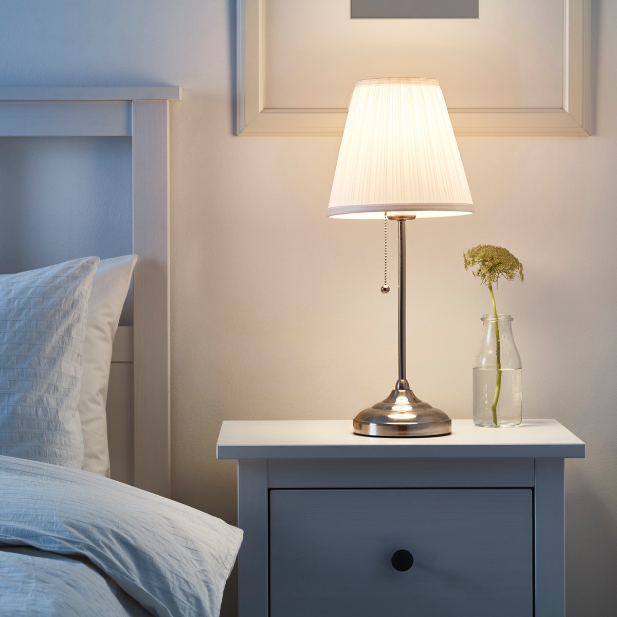 Bedroom Lighting, Floor Lamps and Table 